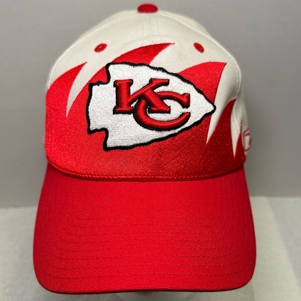 Vintage Reebok Kansas City KC Chiefs NFL SharkTooth Hat Red White Strap Back